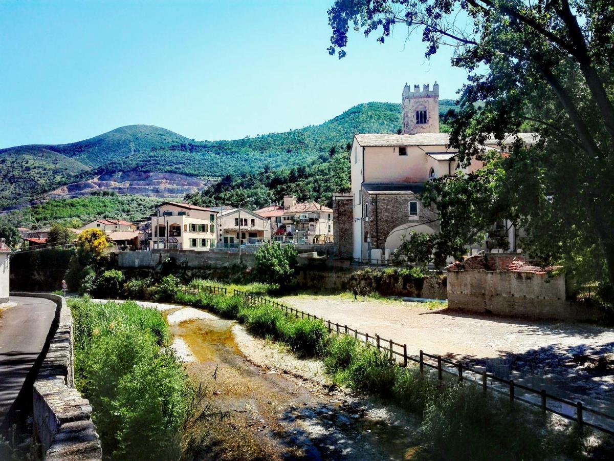 Appartamento San Martino Toirano Buitenkant foto